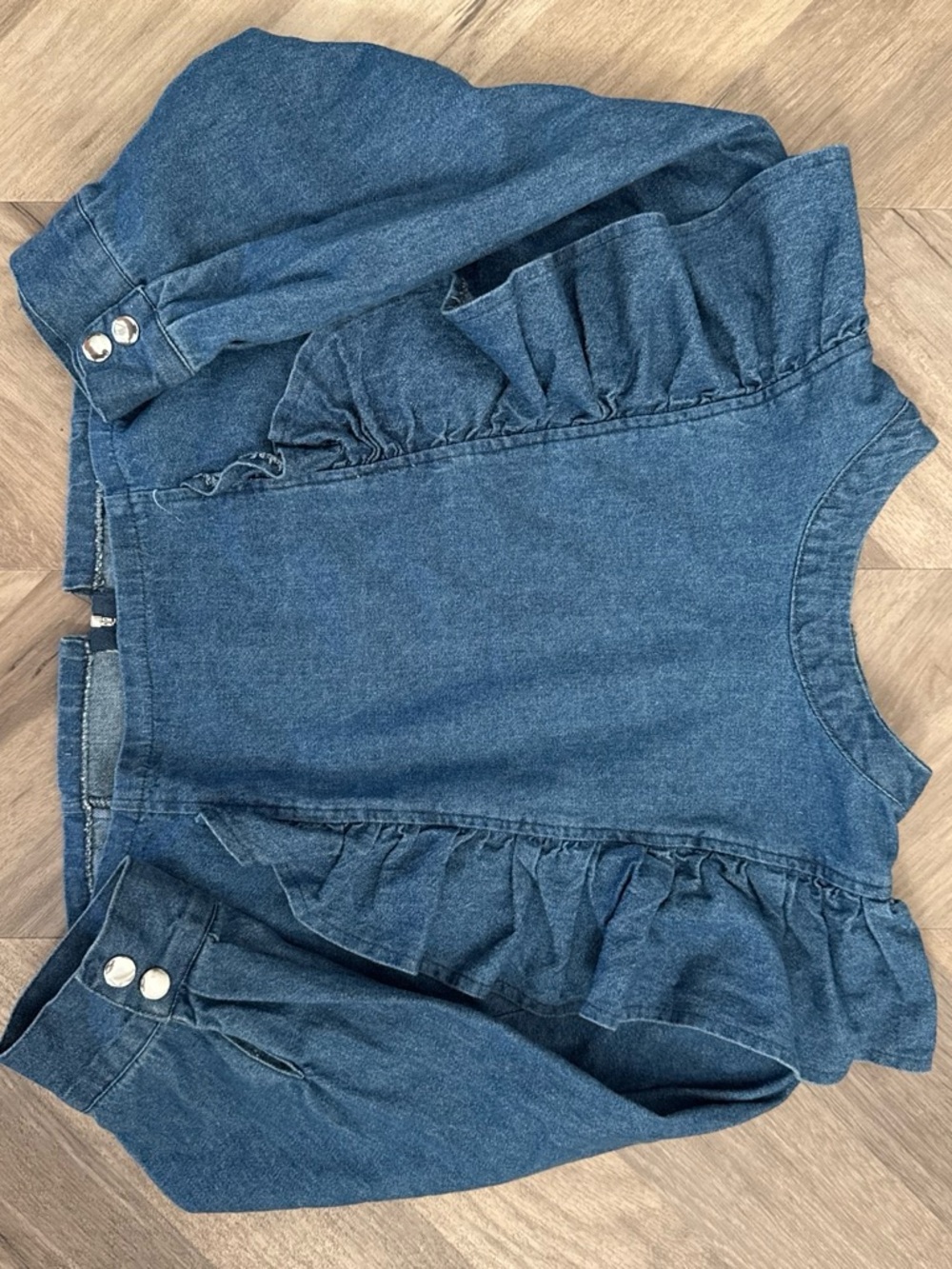 Forever 21 Girls Small Denim Ruffle Sleeve Top with Back Zip- Denim Y2K